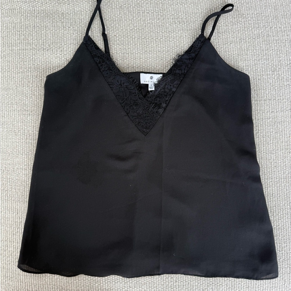 Socialite Black Lace V-Neck Cami